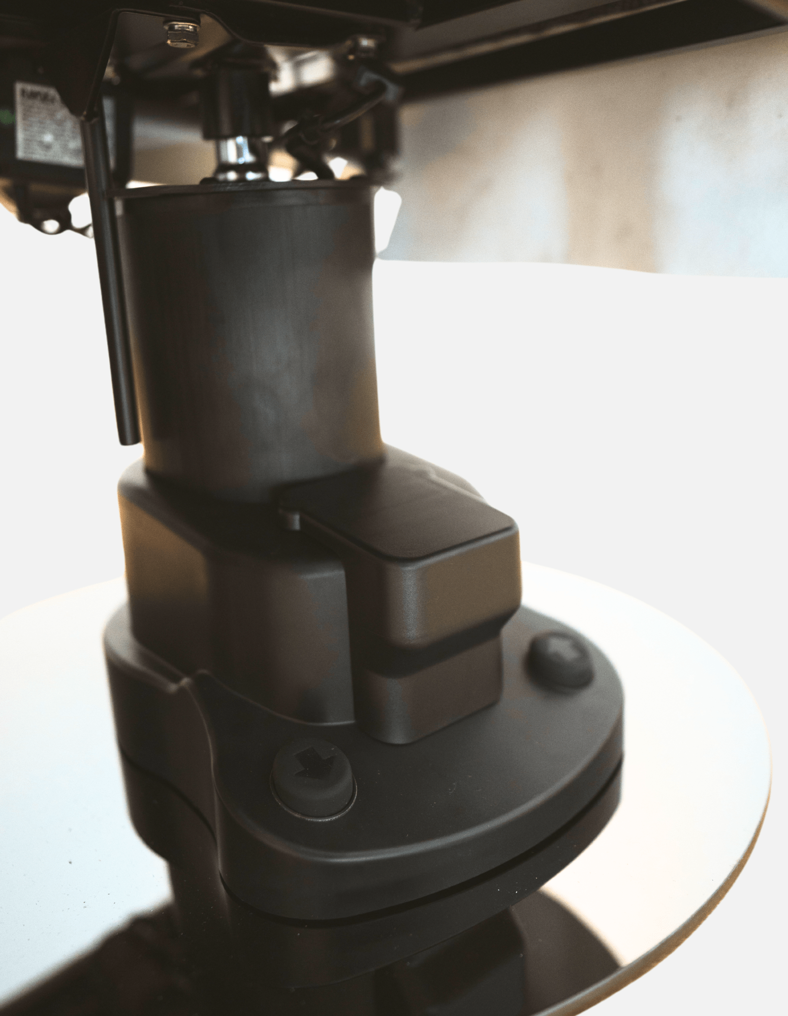 johnbarbersons New School Evolution Gray Wireless electric bar stool with battery