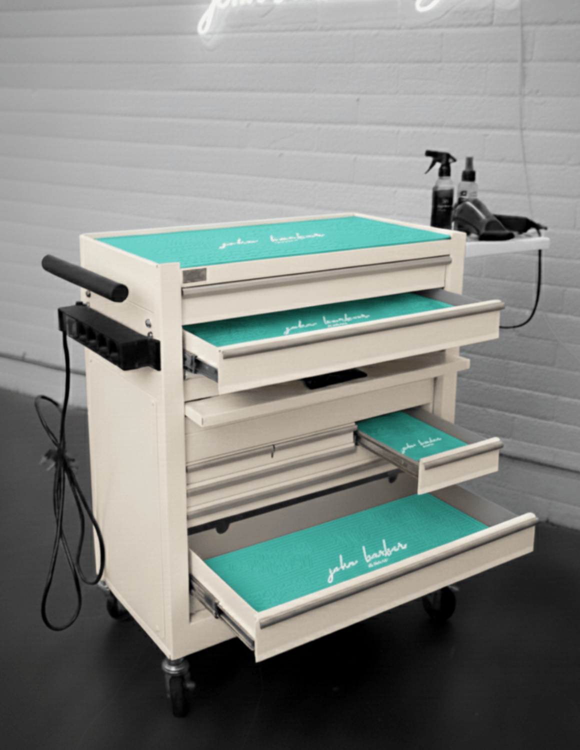 BARBER TROLLEY PRO ROLLWAGEN N VERSCHIEDENEN FARBEN – UV-STERILISATION Friseurwagen