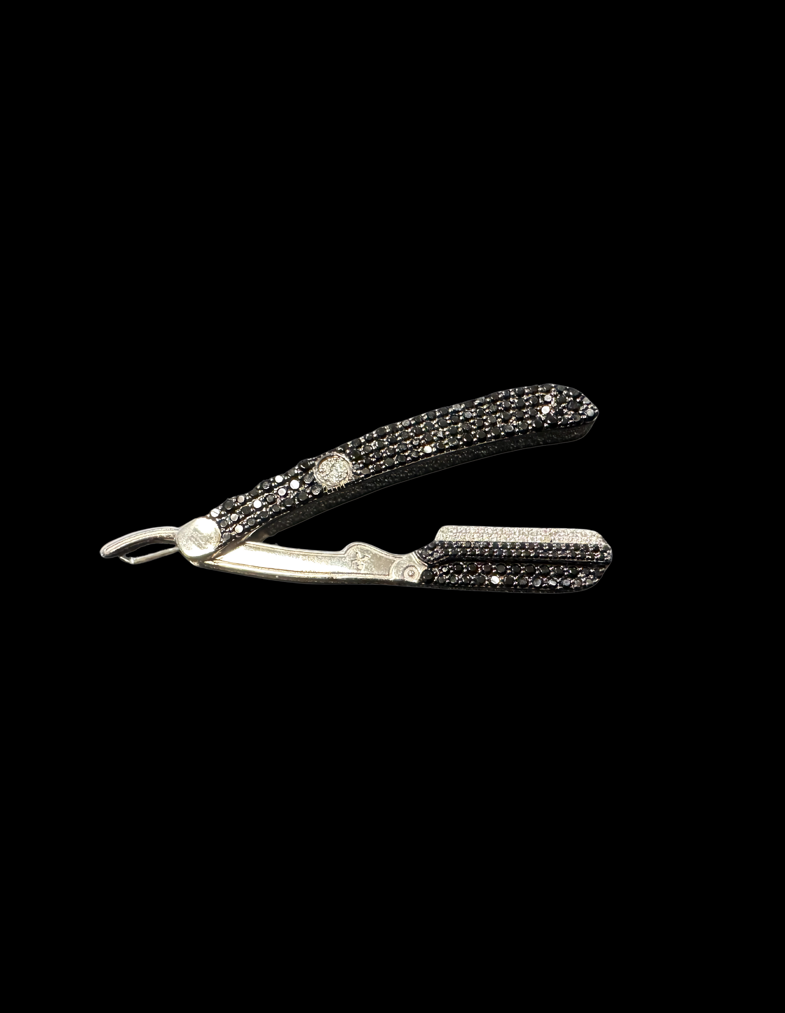Barber Rasiermesser Kettenanhänger 925 Silber – Shaver Anhänger mit CZ Steinen.